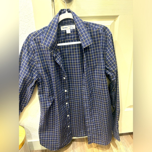 Old navy men shirt - Picture 1 of 2